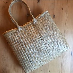 Basket weave tote 14”Wx12”Hx2”D